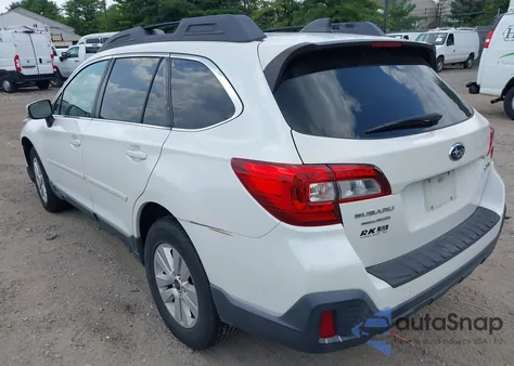 2018 Subaru Outback 2.5I Premium z USA, uszkodzony, nr VIN 4S4BSACC4J3227900